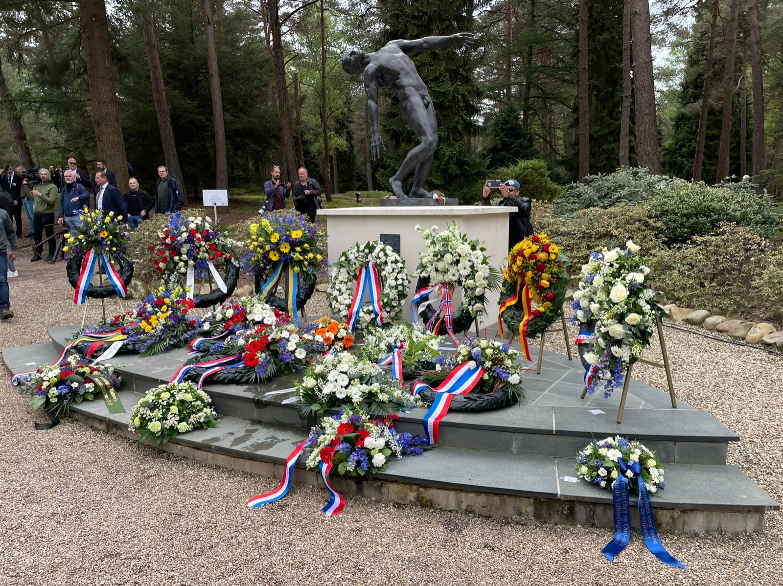 Herdenking 4 mei op Nationaal Ereveld Loenen