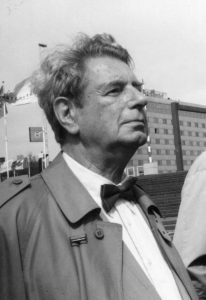 Henk Brandenburg op latere leeftijd tijdens een oorlogsherdenking (4 mei 1999)